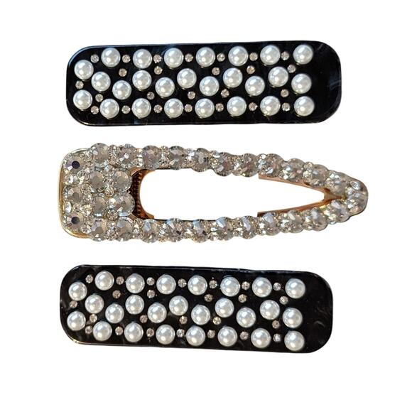 free press Accessories - Rhinestone and Faux Pearl Claw Barrettes Set of 3